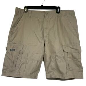 Wranglers cargo khaki shorts size 38